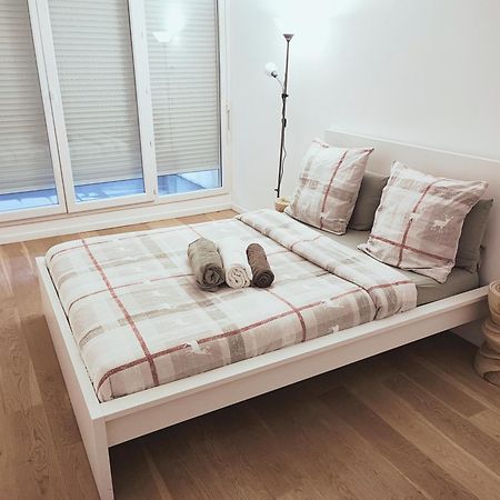 Comme Chez Vous Appartement 2 Chambres 낭테르 외부 사진